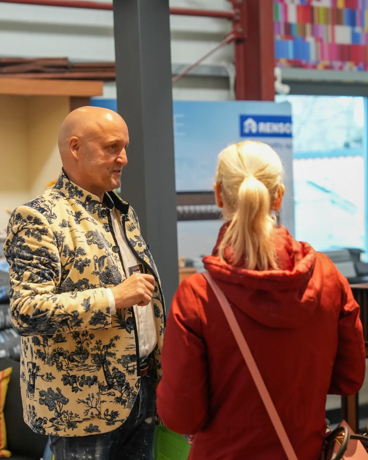Beratung in der Ausstellung in Roggentin